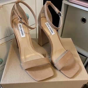 Brand New Steve Madden TIAA heels